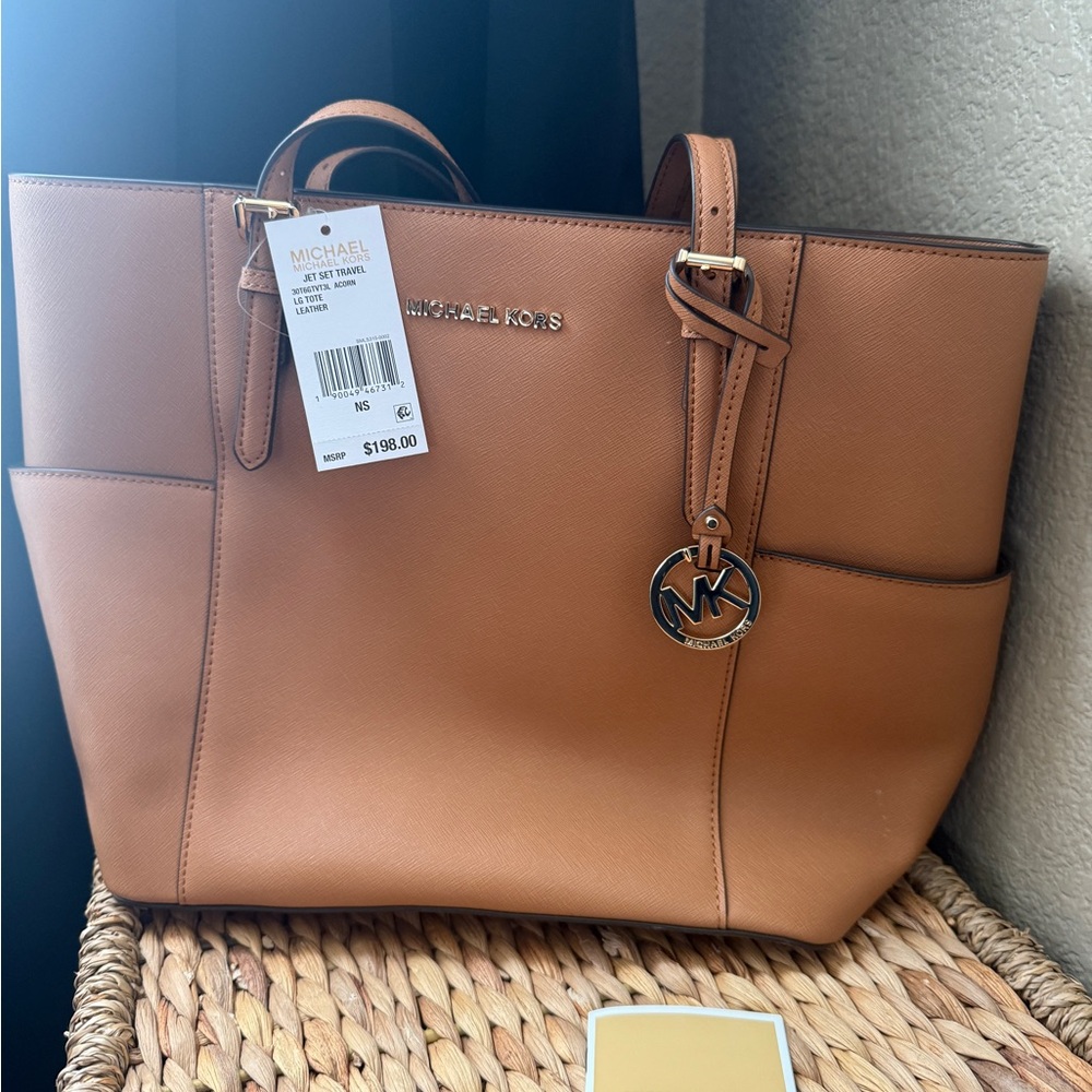 New with tags Michael kors tote